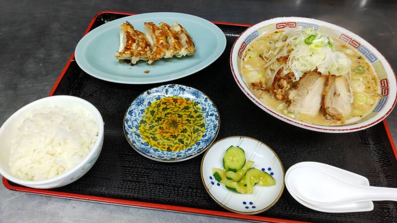 ラーメン餃子定食（900円）